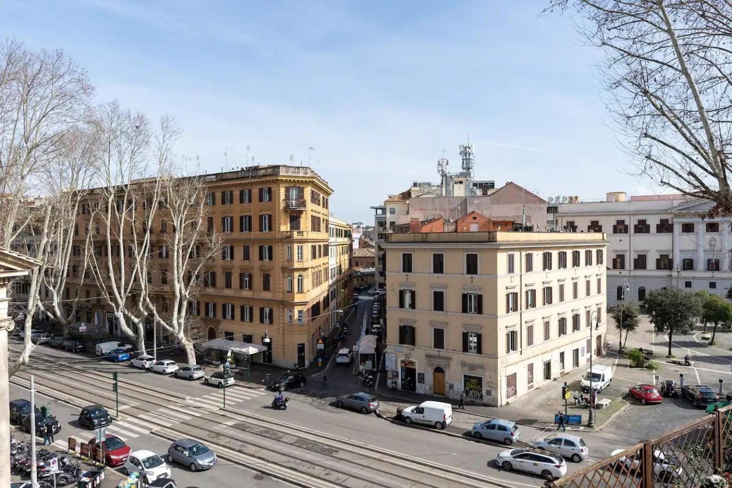 15 Min From Piazza Venezia Skyline Sanctuary In Trastevere