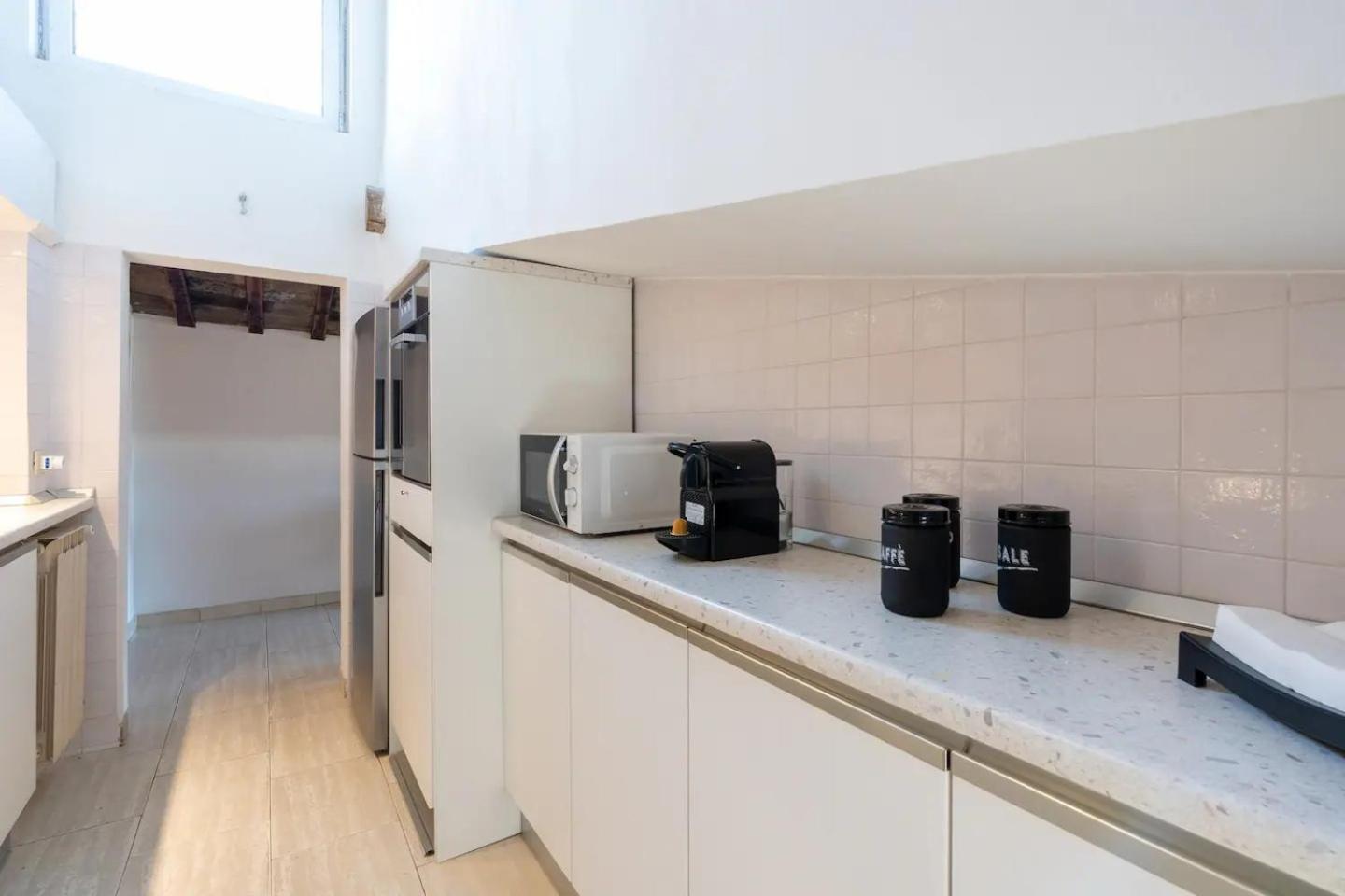15 Min From Piazza Venezia Skyline Sanctuary In Trastevere Apartment *