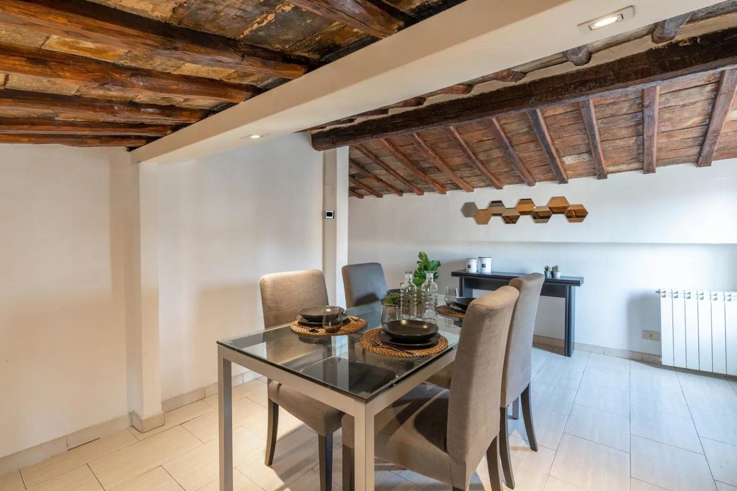 15 Min From Piazza Venezia Skyline Sanctuary In Trastevere