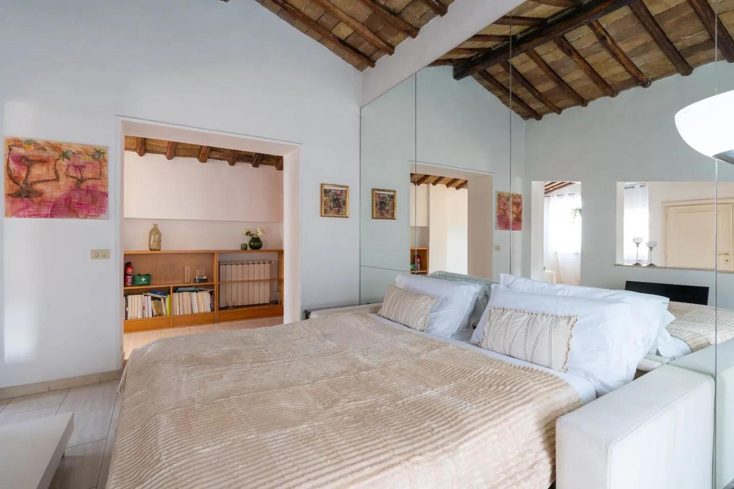 15 Min From Piazza Venezia Skyline Sanctuary In Trastevere
