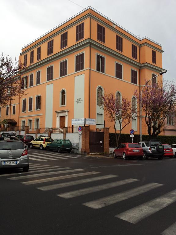 Maria Rosa Molas - Casa Per Ferie 3*