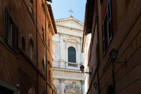 Giulia Luxury