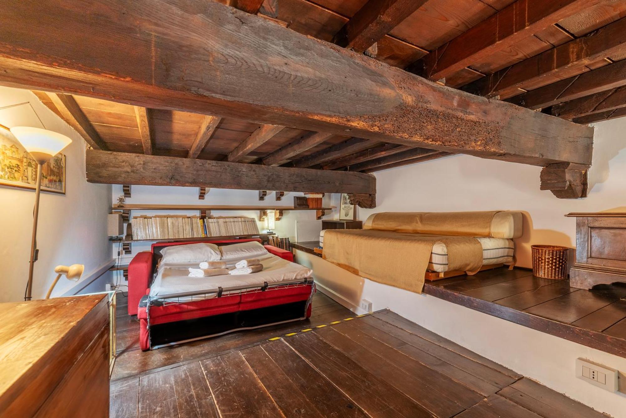 Historical Loft At Campo De Fiori * Rome