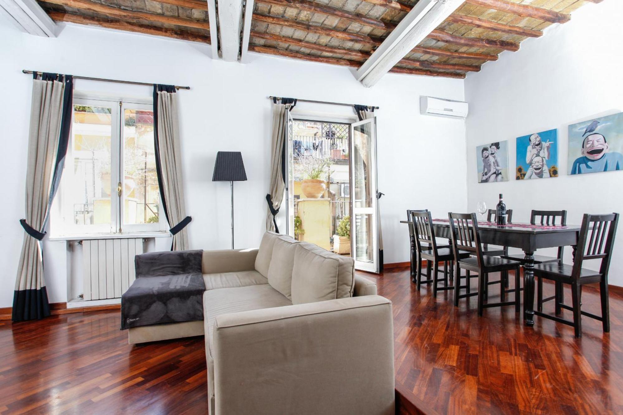 Apartment Above Pantheon Roof