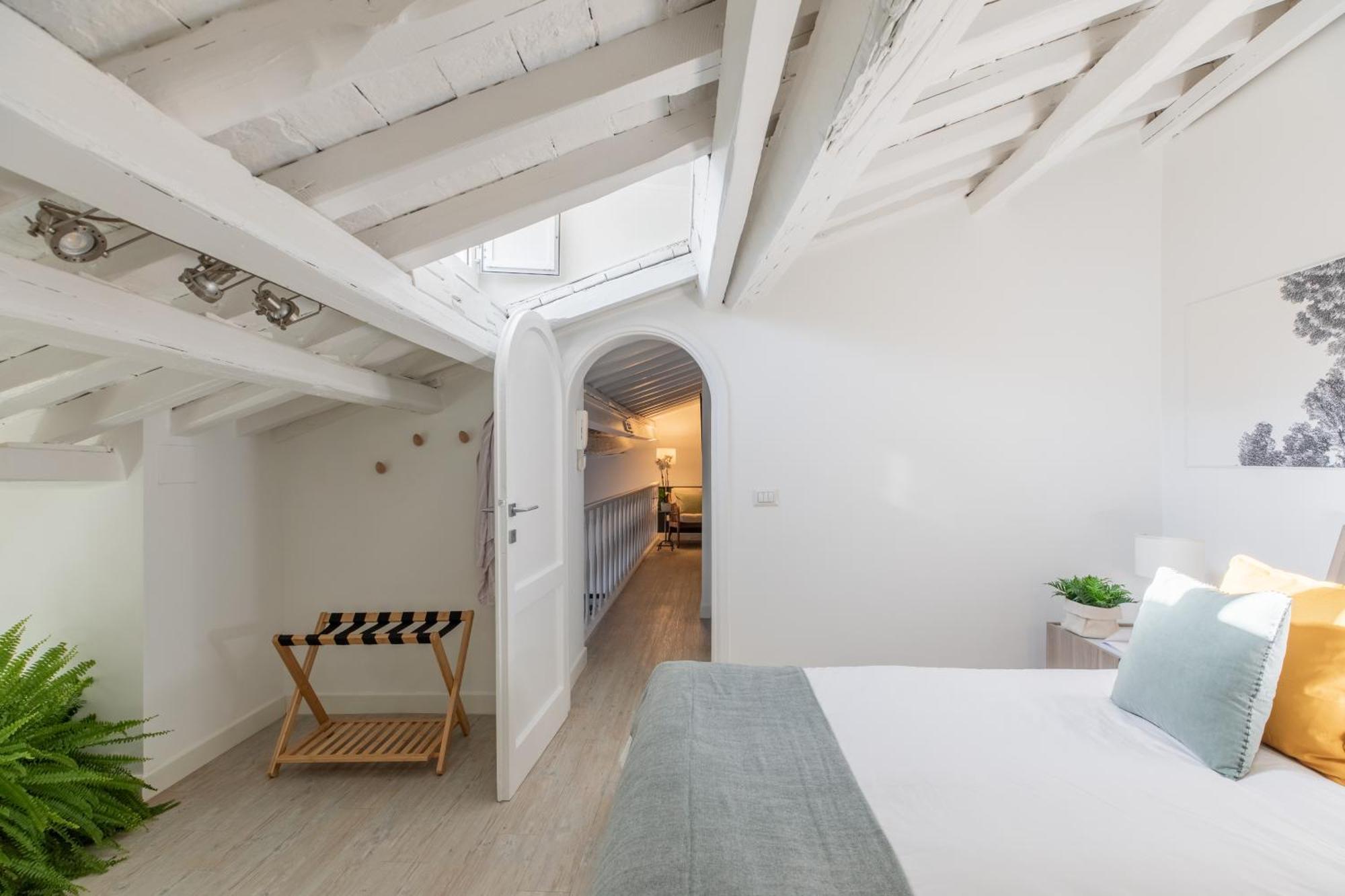 Apartment Iflat Historic Flat In Campo De Fiori Rome