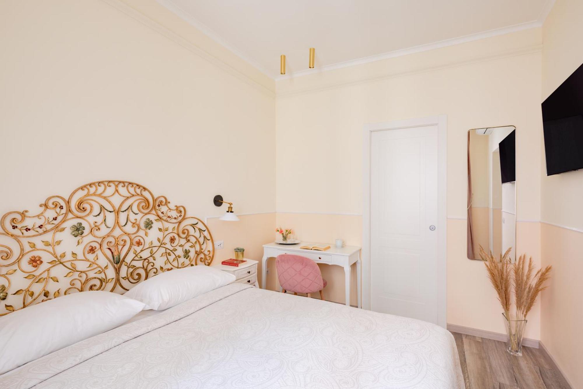 Dante's In Vaticano 2 Bed & Breakfast