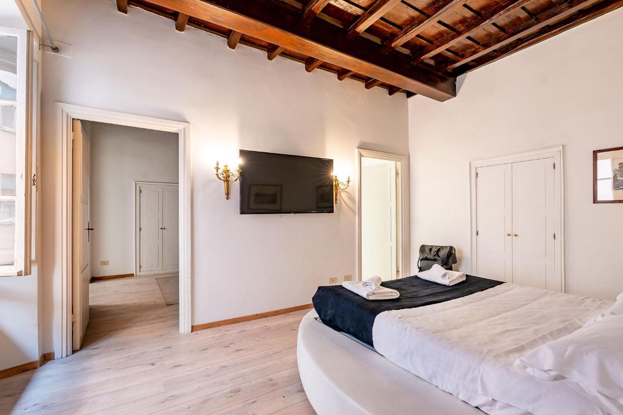 P-suite Plaza Apartment Rome
