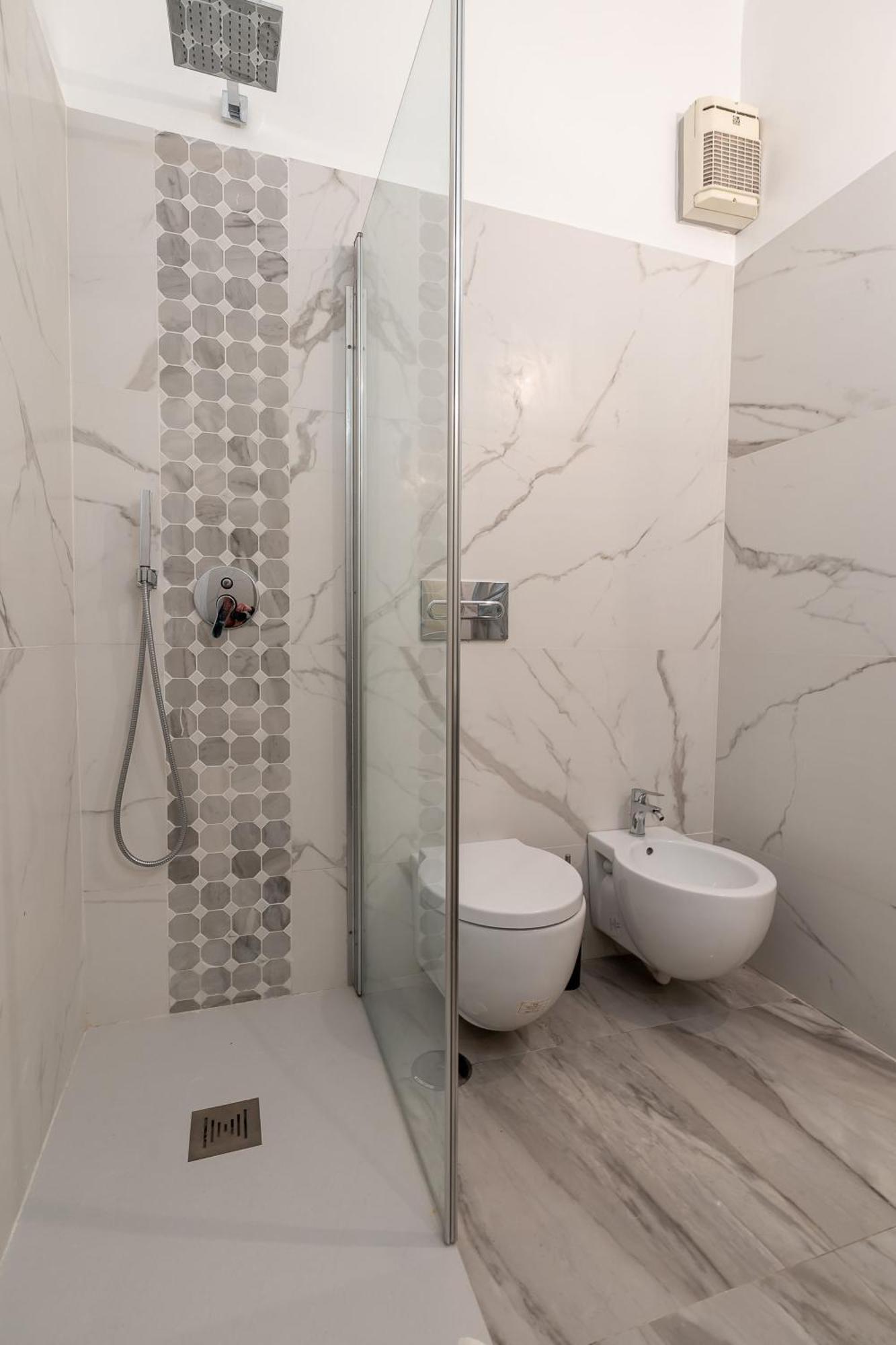 P-suite Plaza Apartment