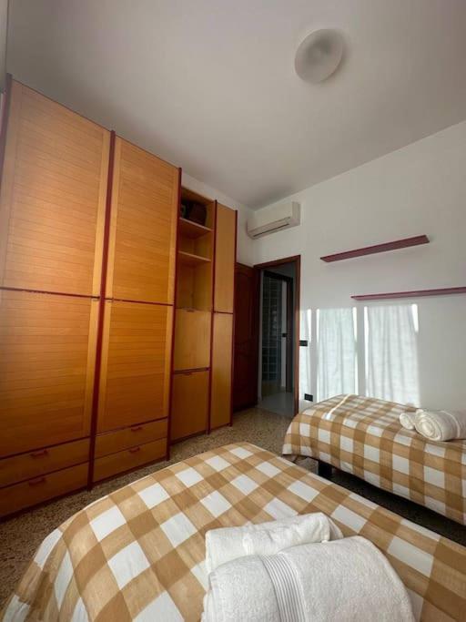 Centocelle, Metro C Luminoso Quadrilocale Apartment Rome