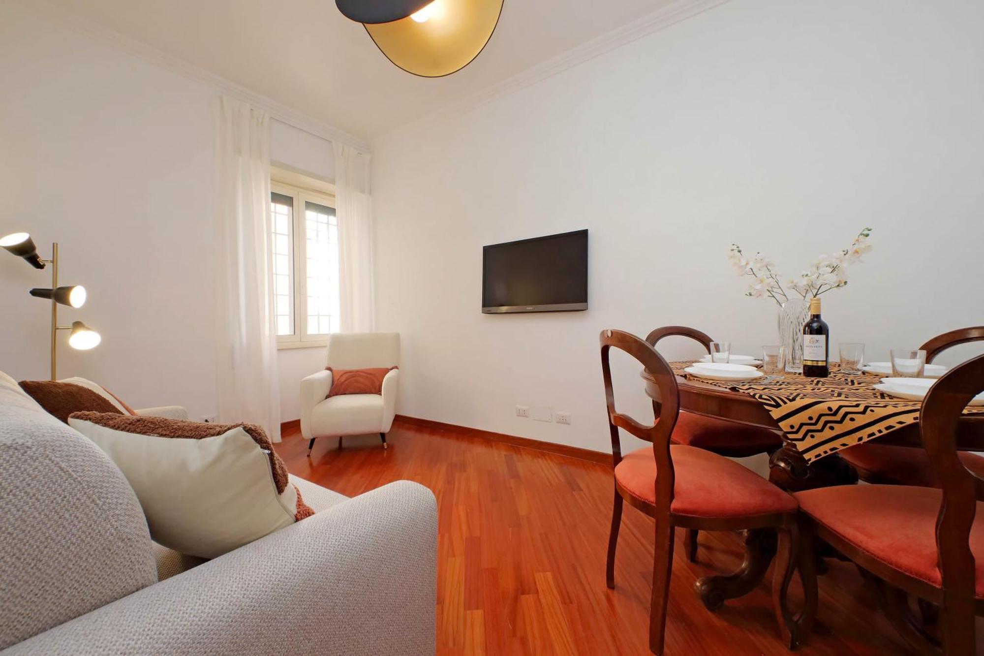 Ruggero's Apartment *