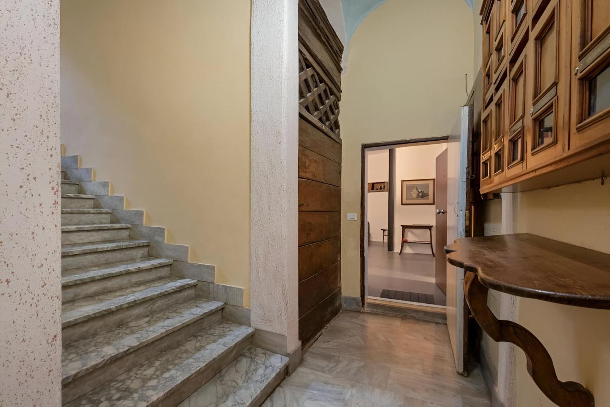 Golden House Buddyrent Apartment Rome