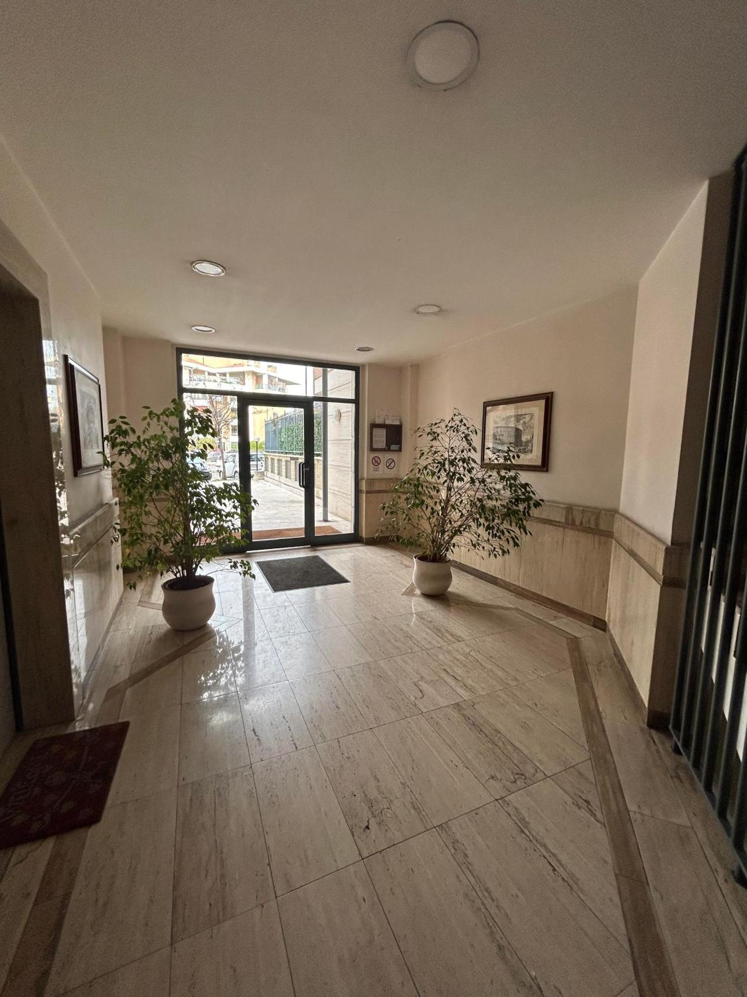 Apartment Lux Capannelle Rome