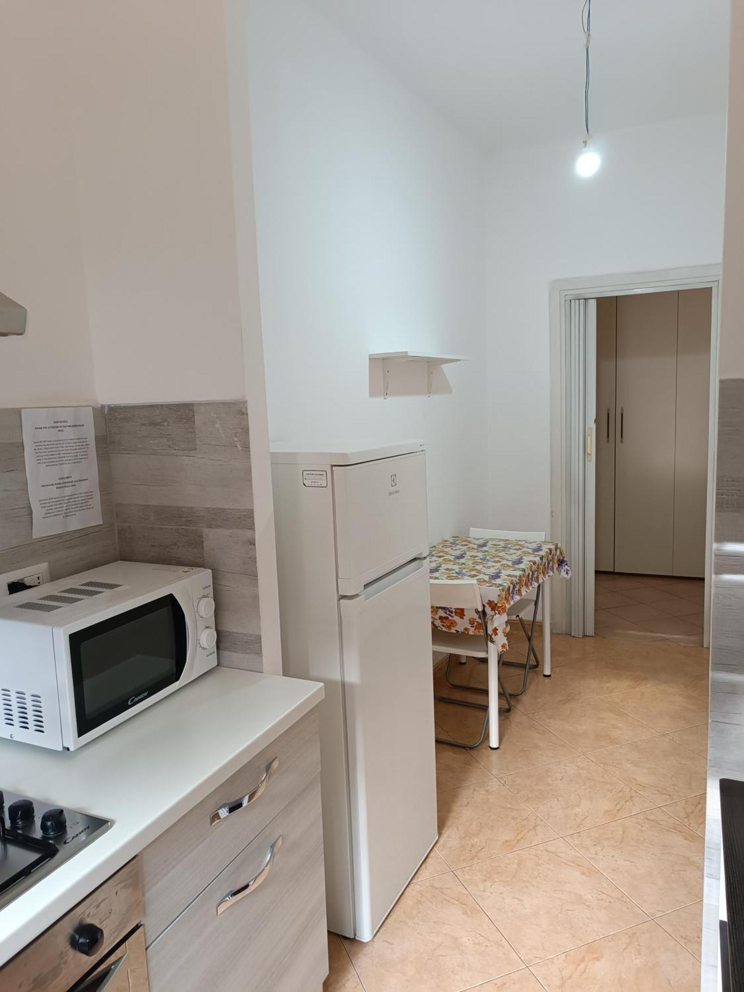 Apartment Per 4 In Via Tiburtina, Wi-fi, Metro B E Bus Per Il Centro E La Sapienza *
