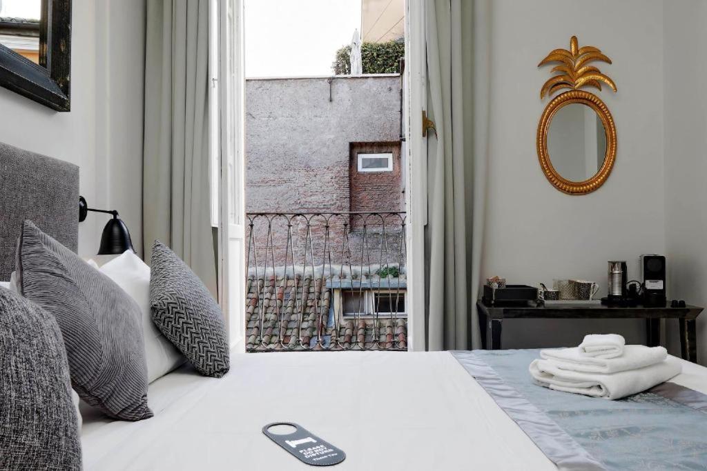 Boutique Della Croce Rome