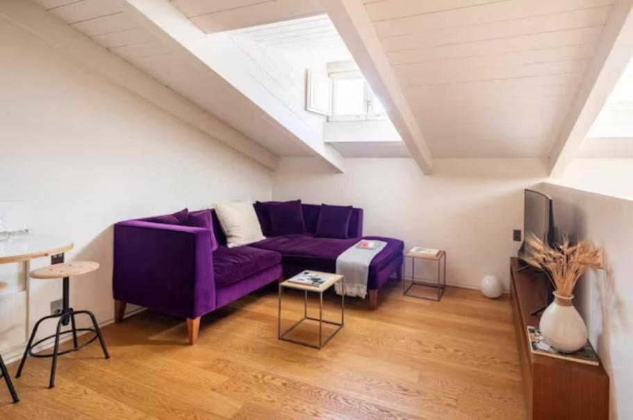 Luxury Mansard Borghese Apartment