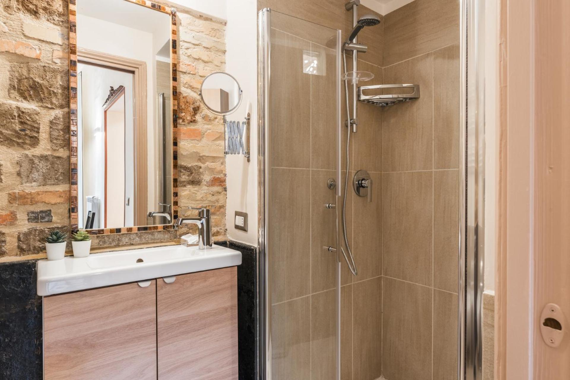 Apartment The Rent - Two-bedroom Near Fori Imperiali
