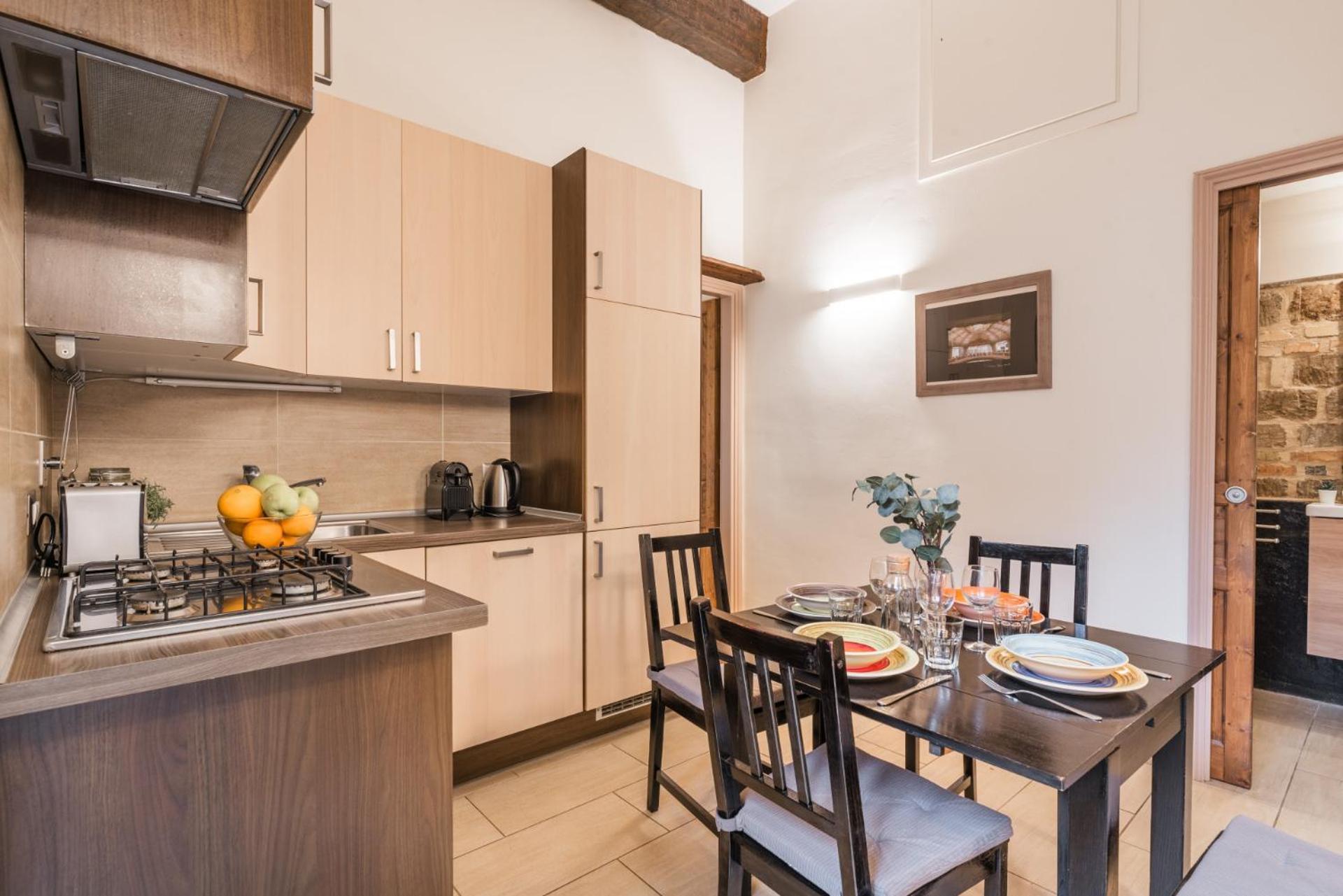 The Rent - Two-bedroom Near Fori Imperiali * Rome