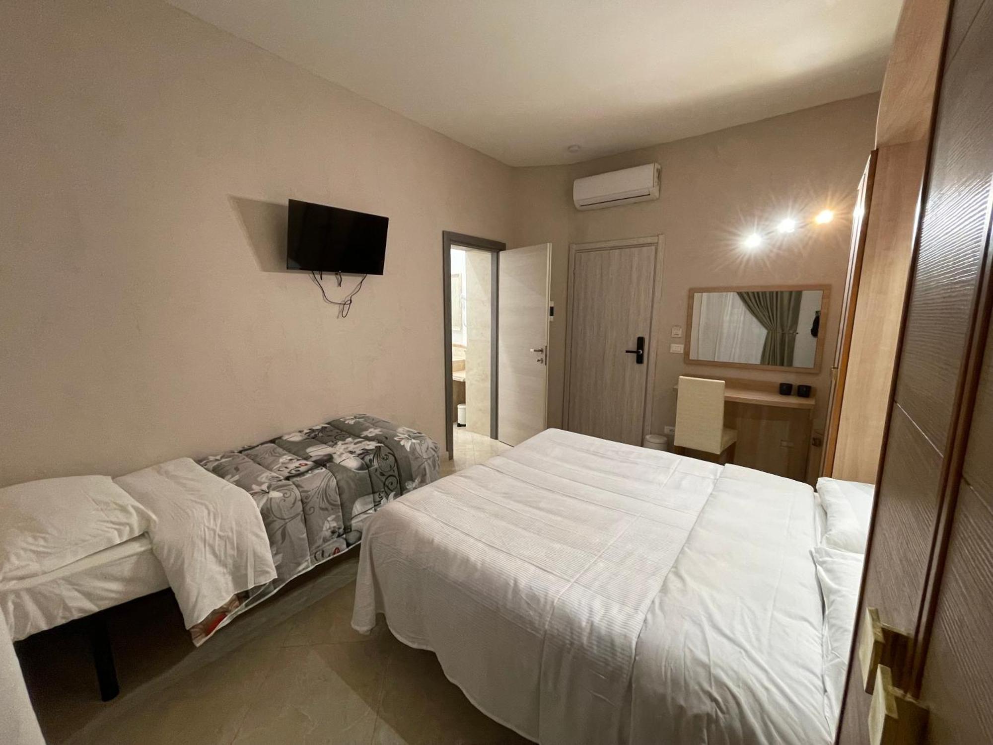 Spqr Bed & Breakfast *