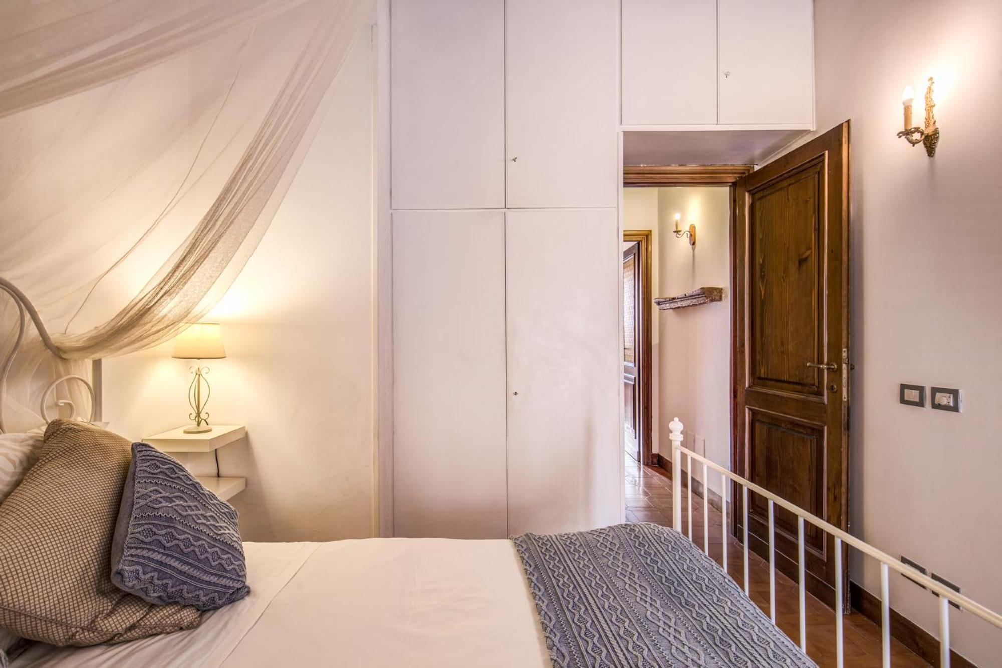 Appartamento Elegant Behind The Colosseum Roma