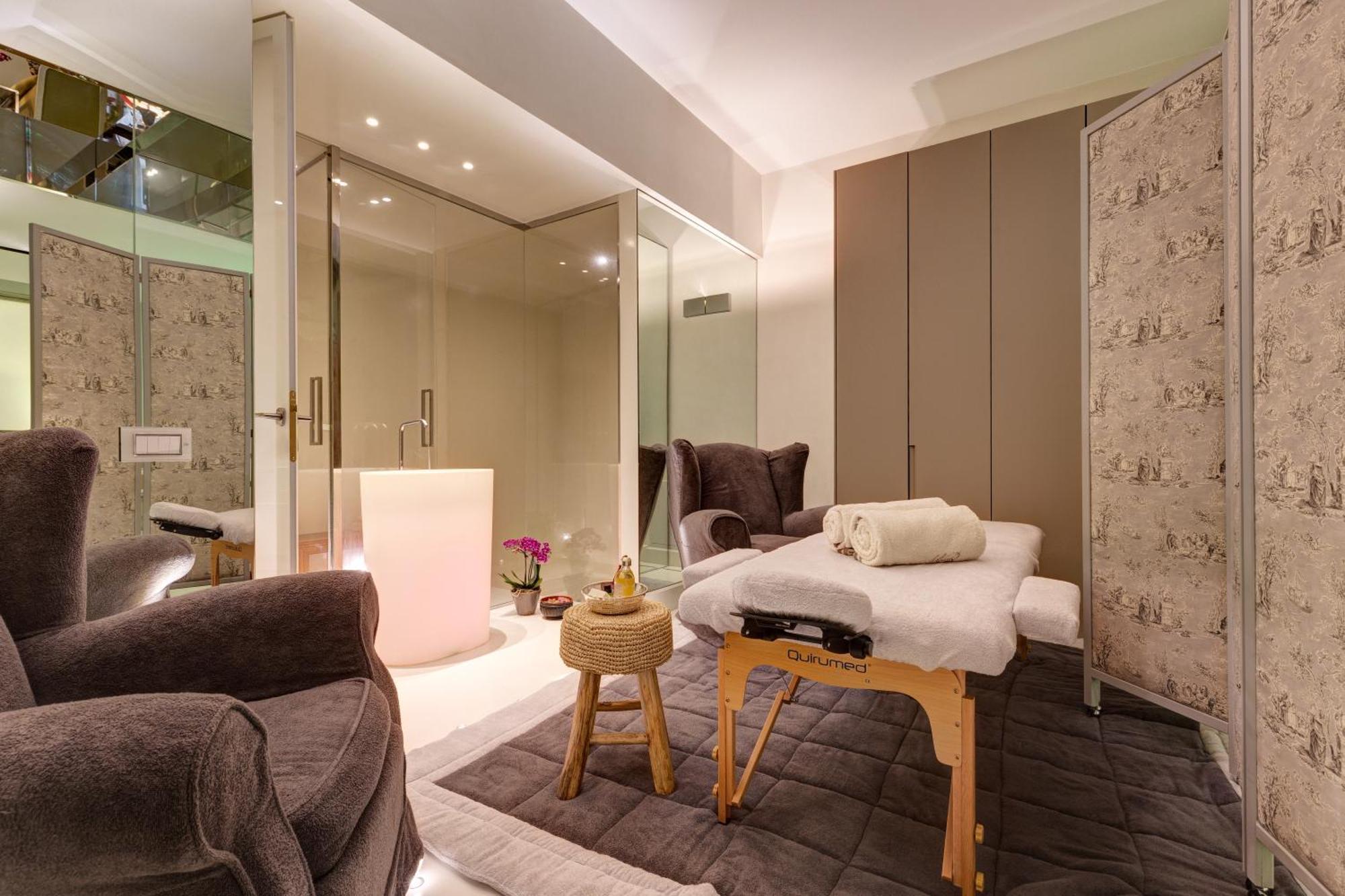 Apartment Domus Domitia Luxury Living *