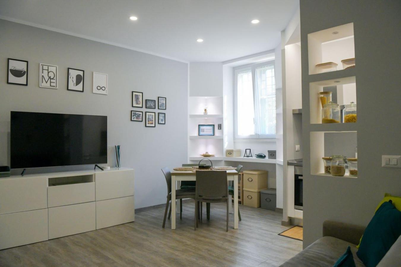 Aquanova Apartment *