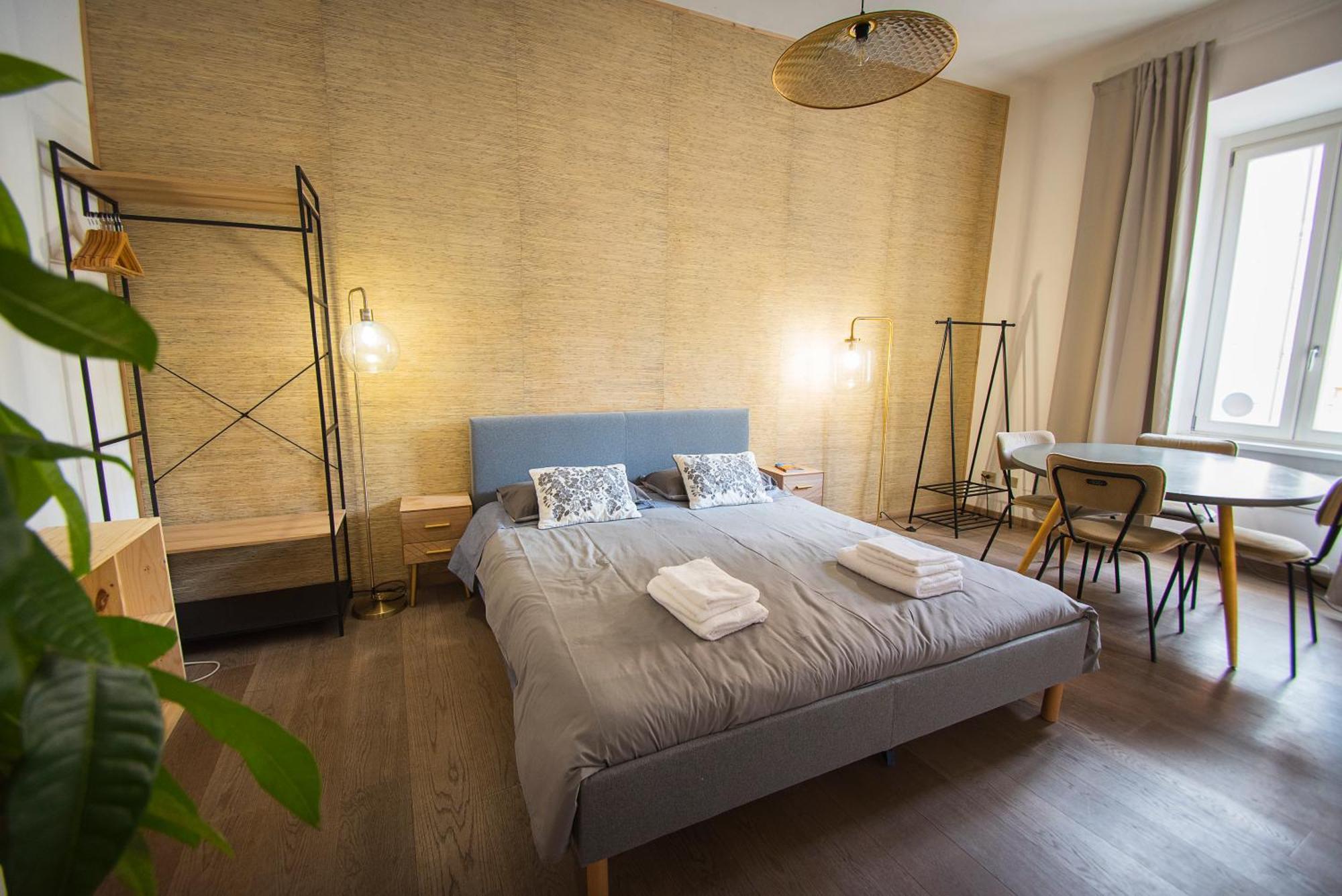 Domus Febo - Ottaviano Suites Apartment