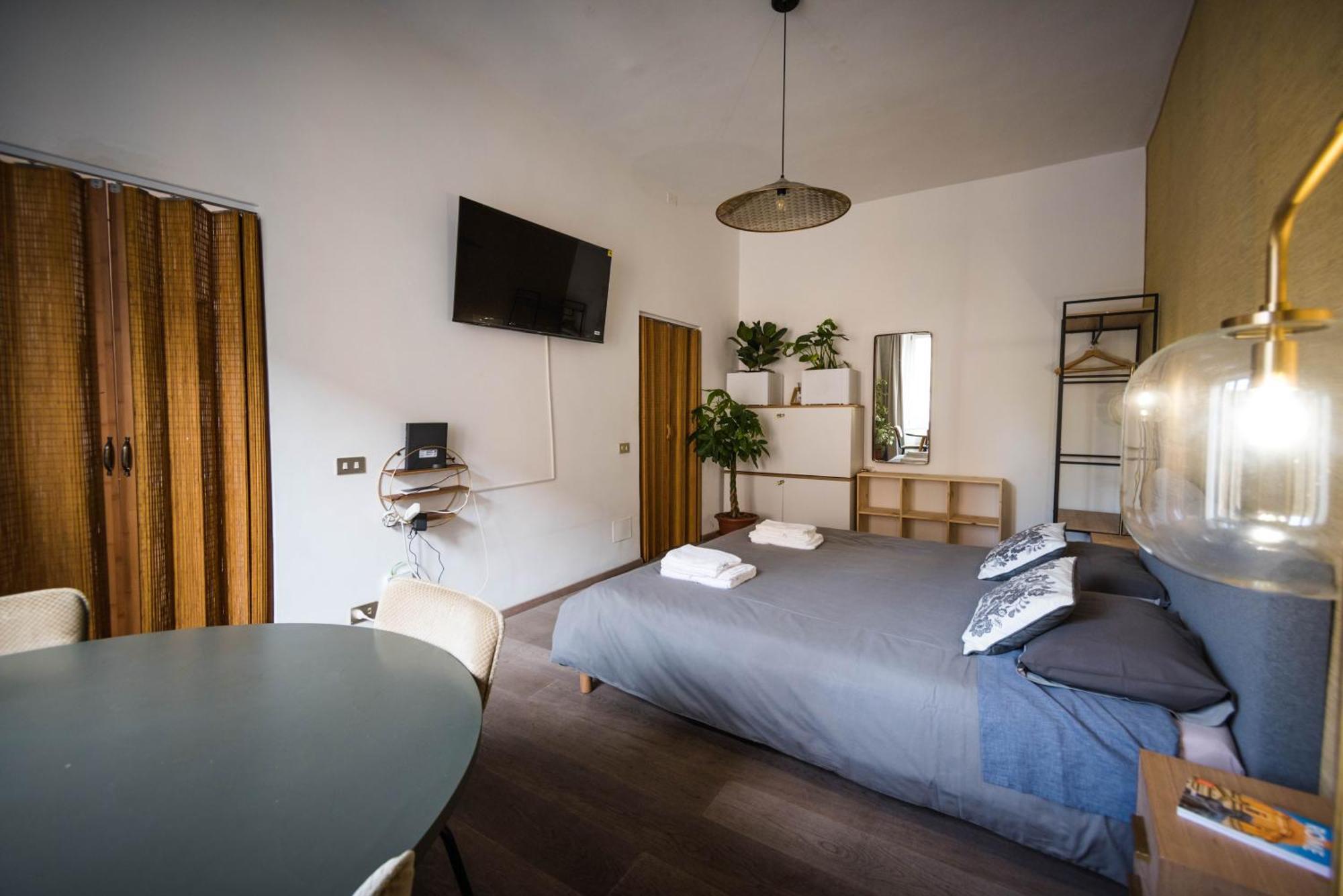 Domus Febo - Ottaviano Suites Apartment *