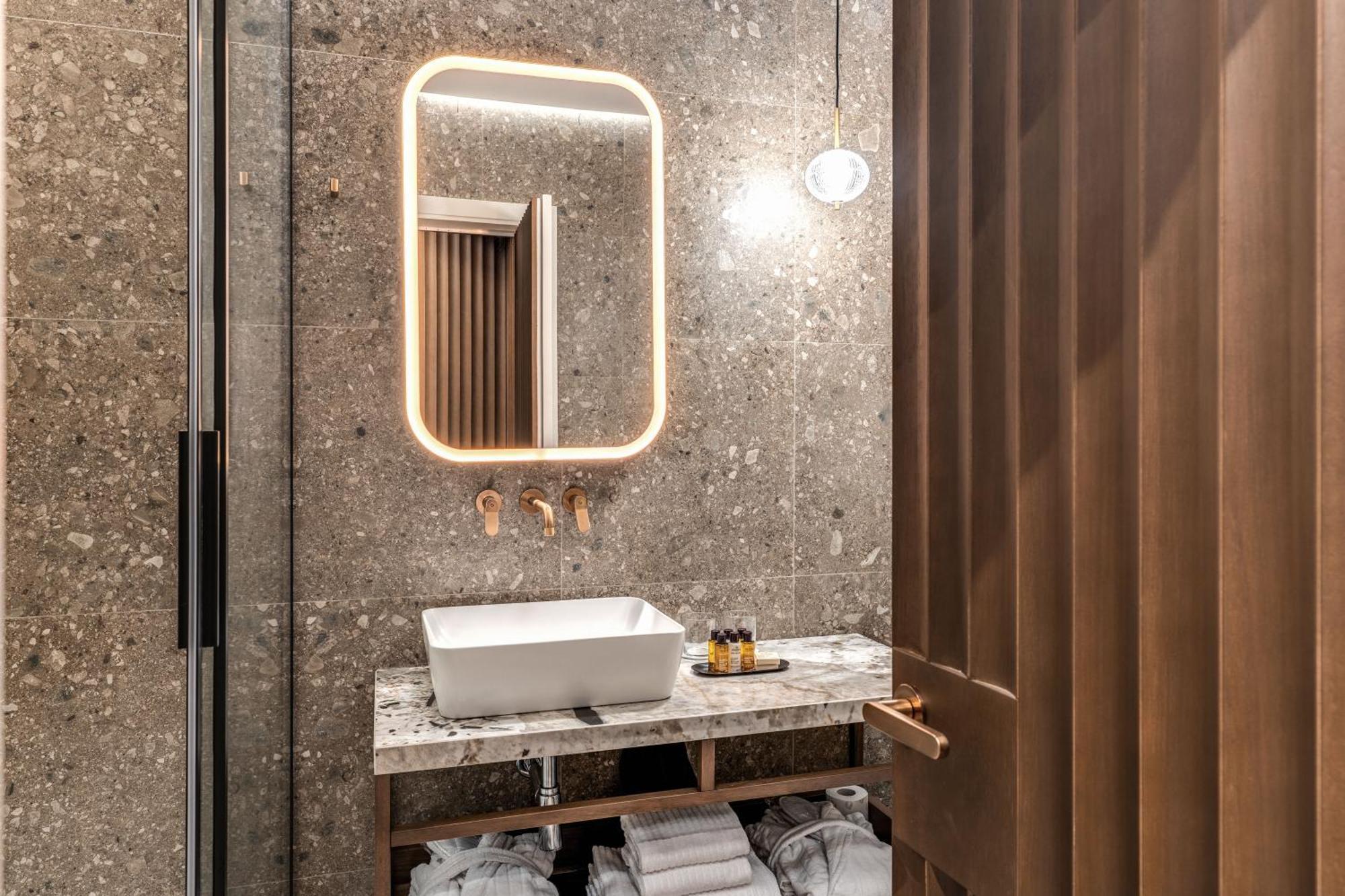 The Steps Hotel - By Eitch Collection 4*