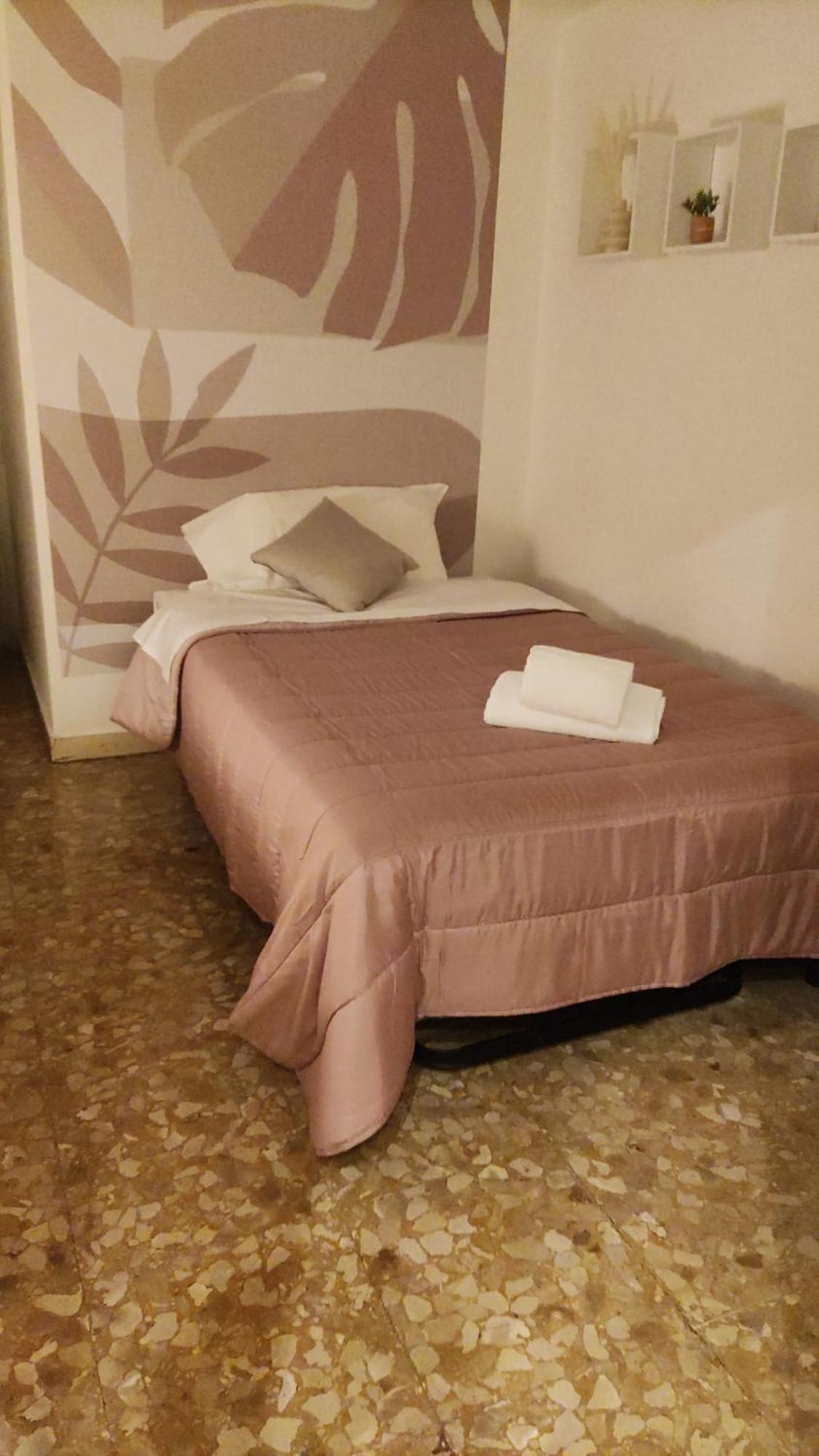 The Italian House In A Pochi Passi Dalla Metro A Apartment