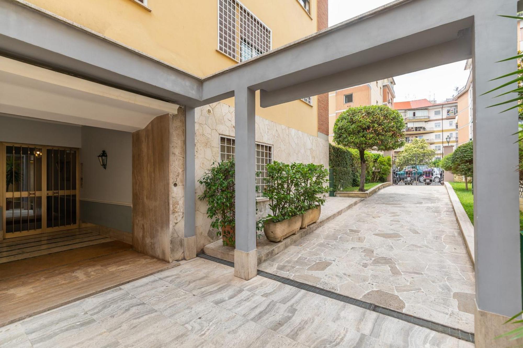 Fleming By Hili Guest house