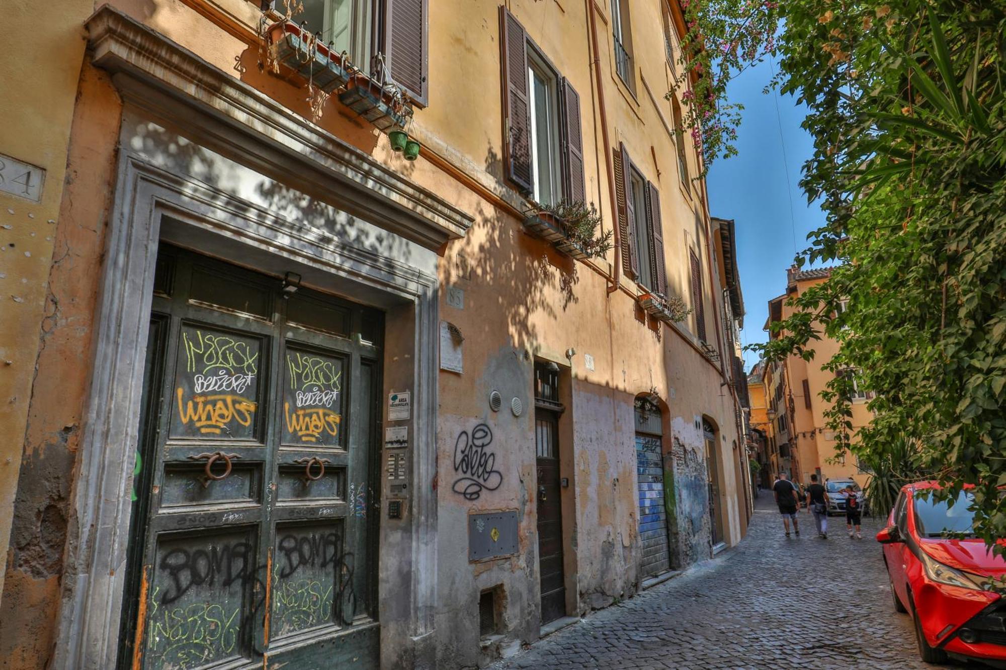 Cappellari Interno 4 - Campo De' Fiori