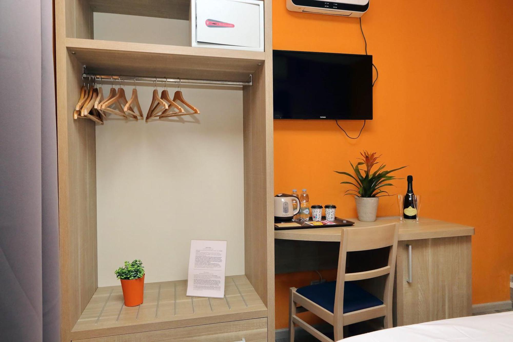 Guest house Lhg Comfy Rome