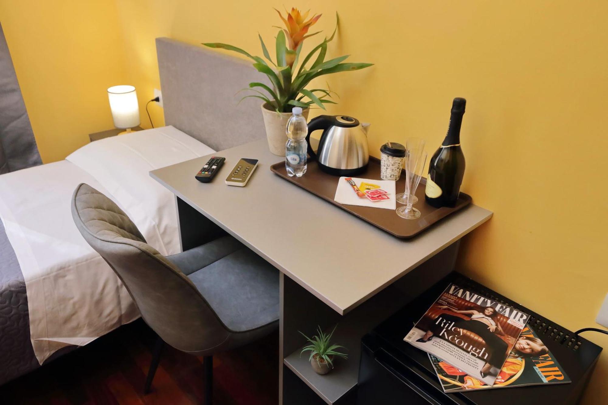 Lhg Comfy Guest house