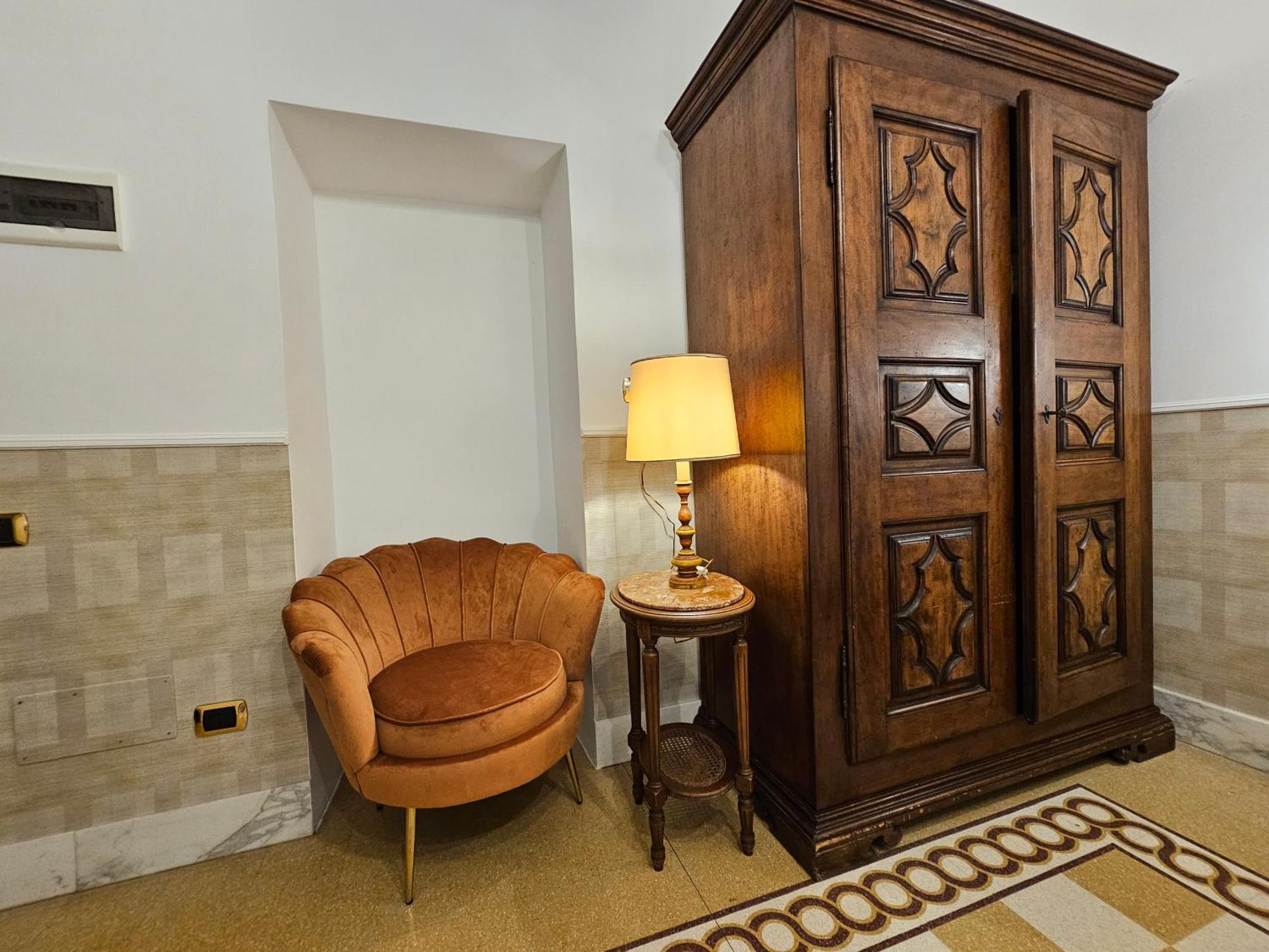 4rooms In *
