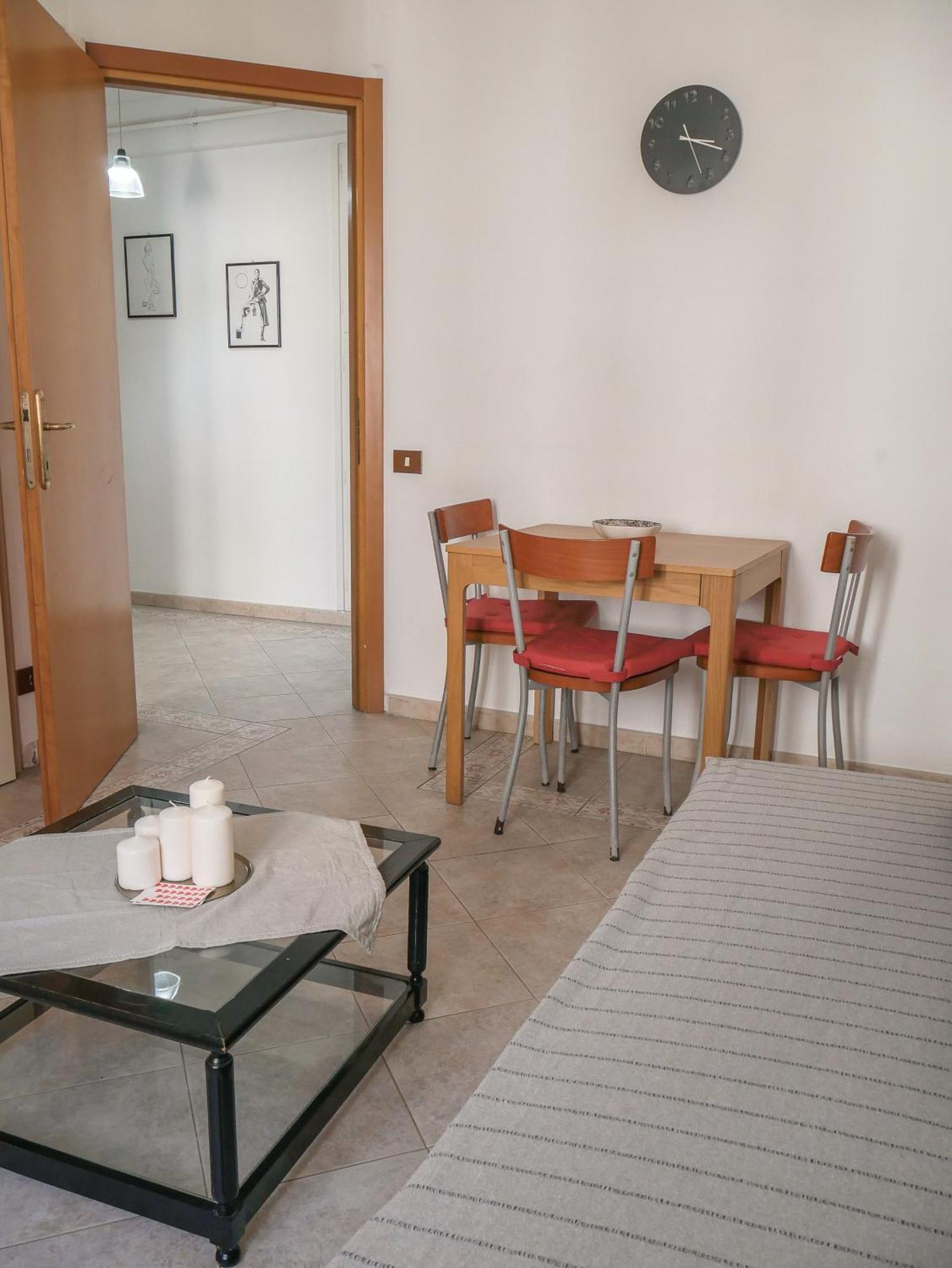 Modern 1 Bedroom Near Metro *