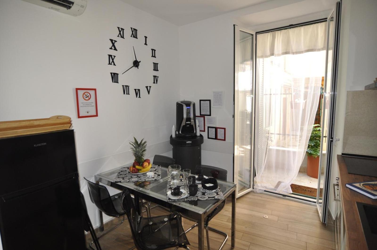 Flatinrome Trastevere Deluxe - Patio 3* Rome