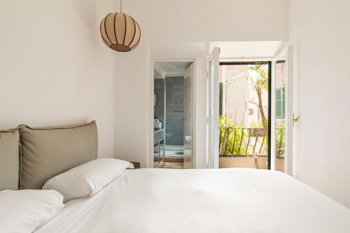 Apartment Trilussa Stylish Penthouse Rome