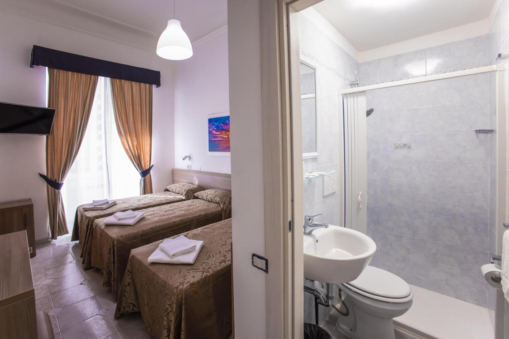 Hotel Orbis 2*