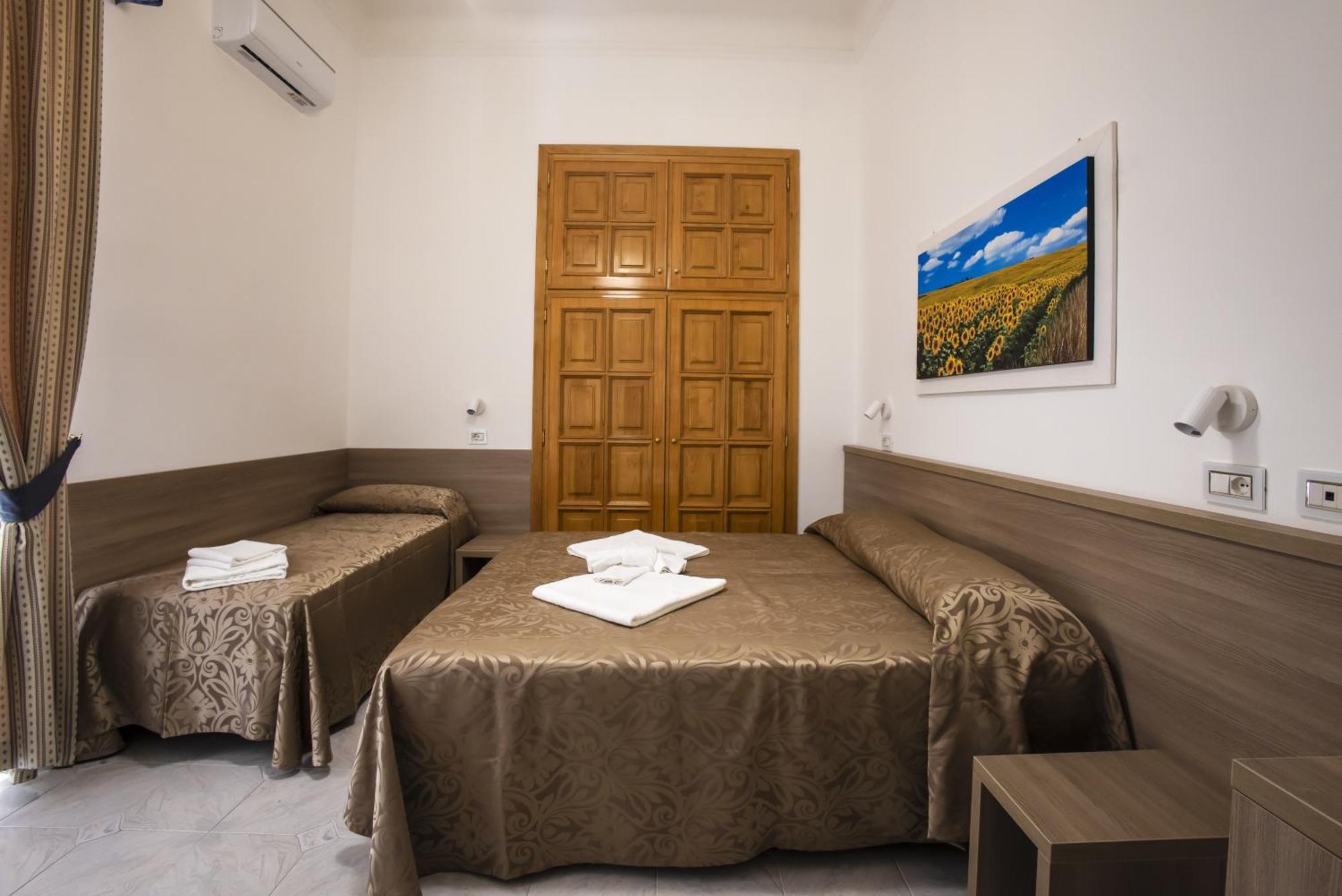 Orbis Hotel