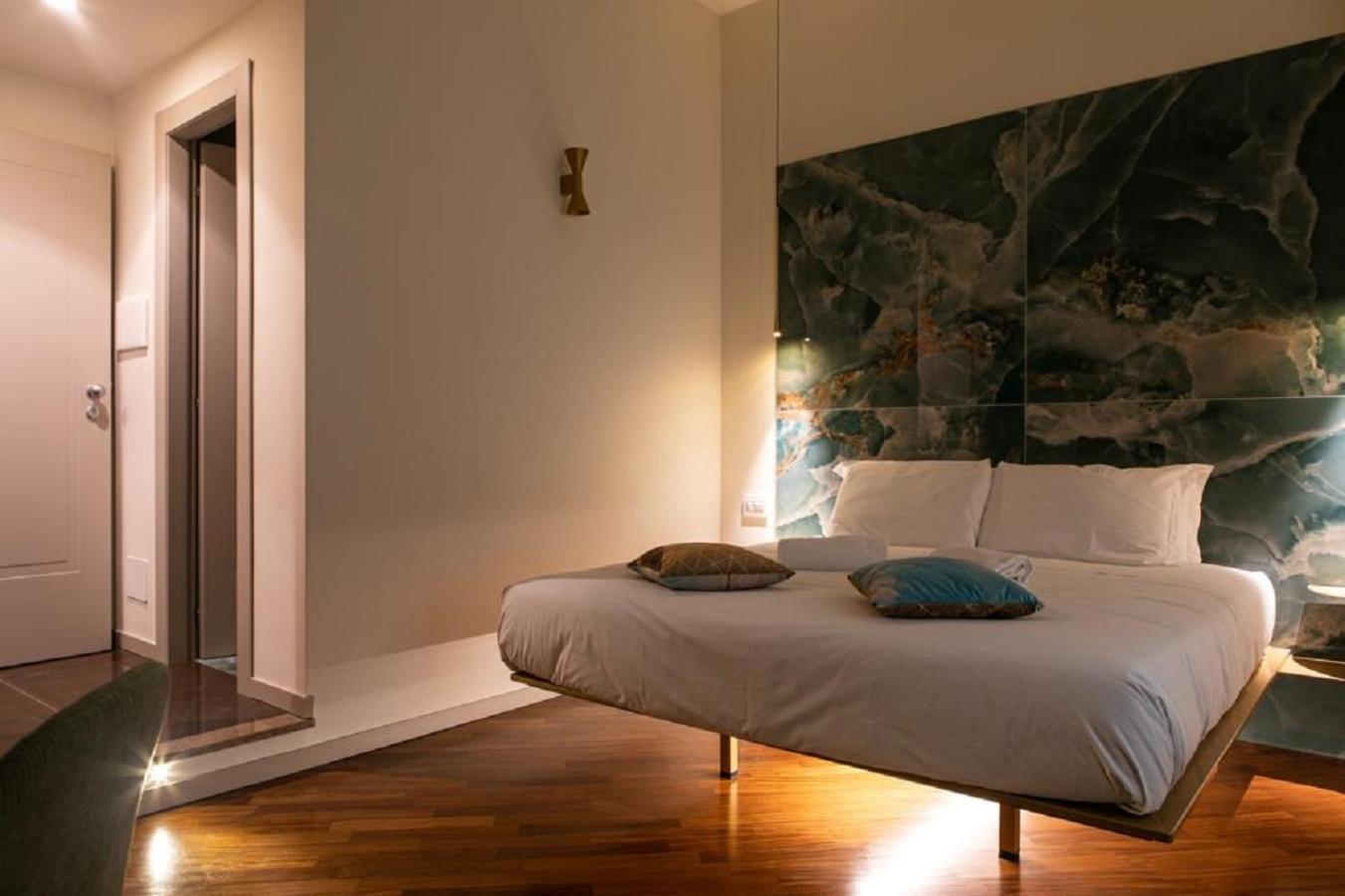 Bhr Cavour 150 Guest house
