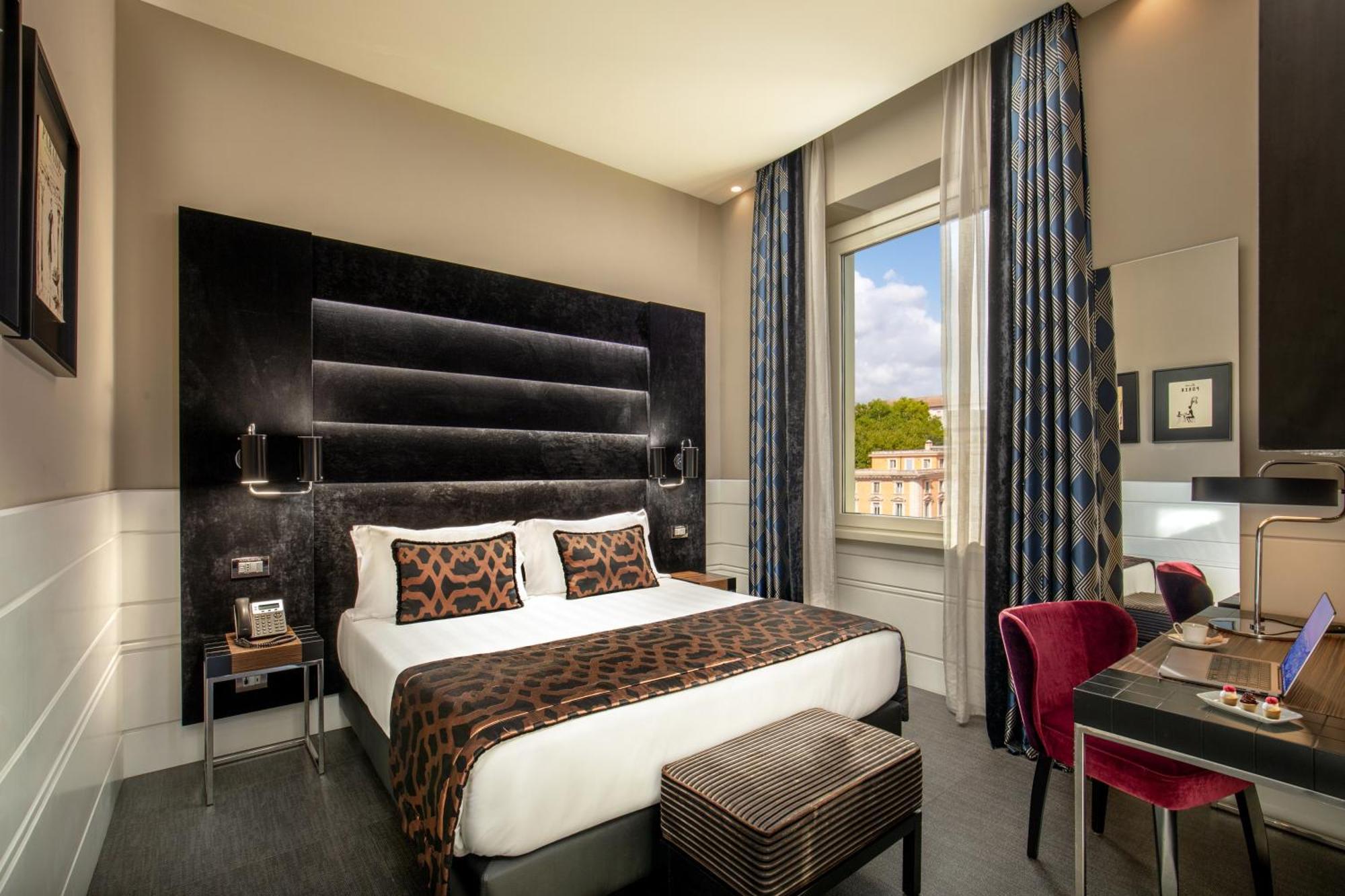 The Glam Rome