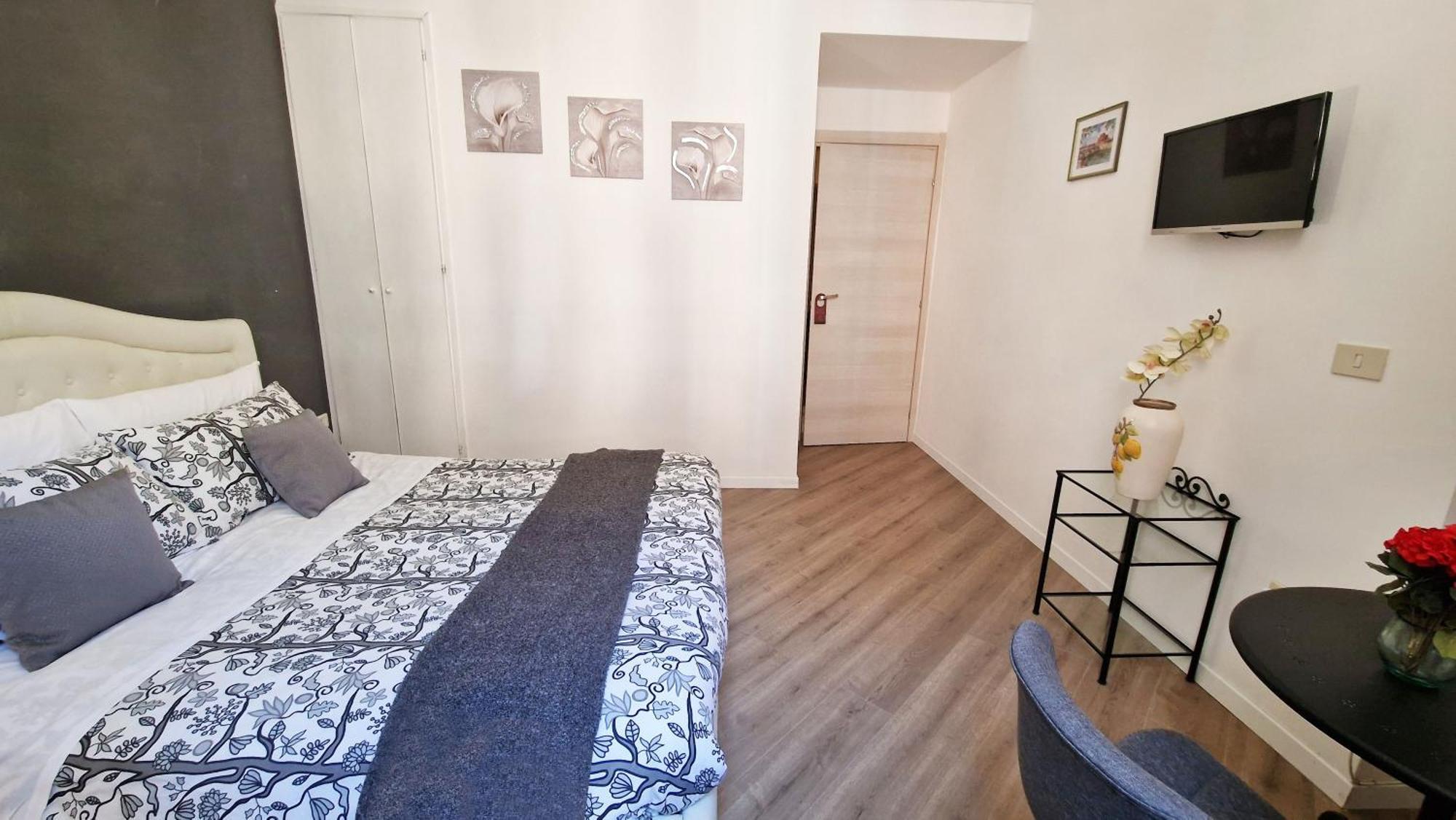 Myomax Guest house *