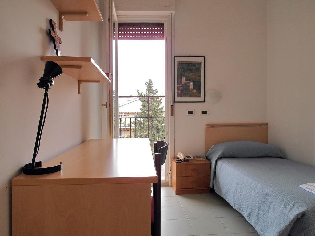 Casa Per Ferie Opera Don Calabria 3* Roma