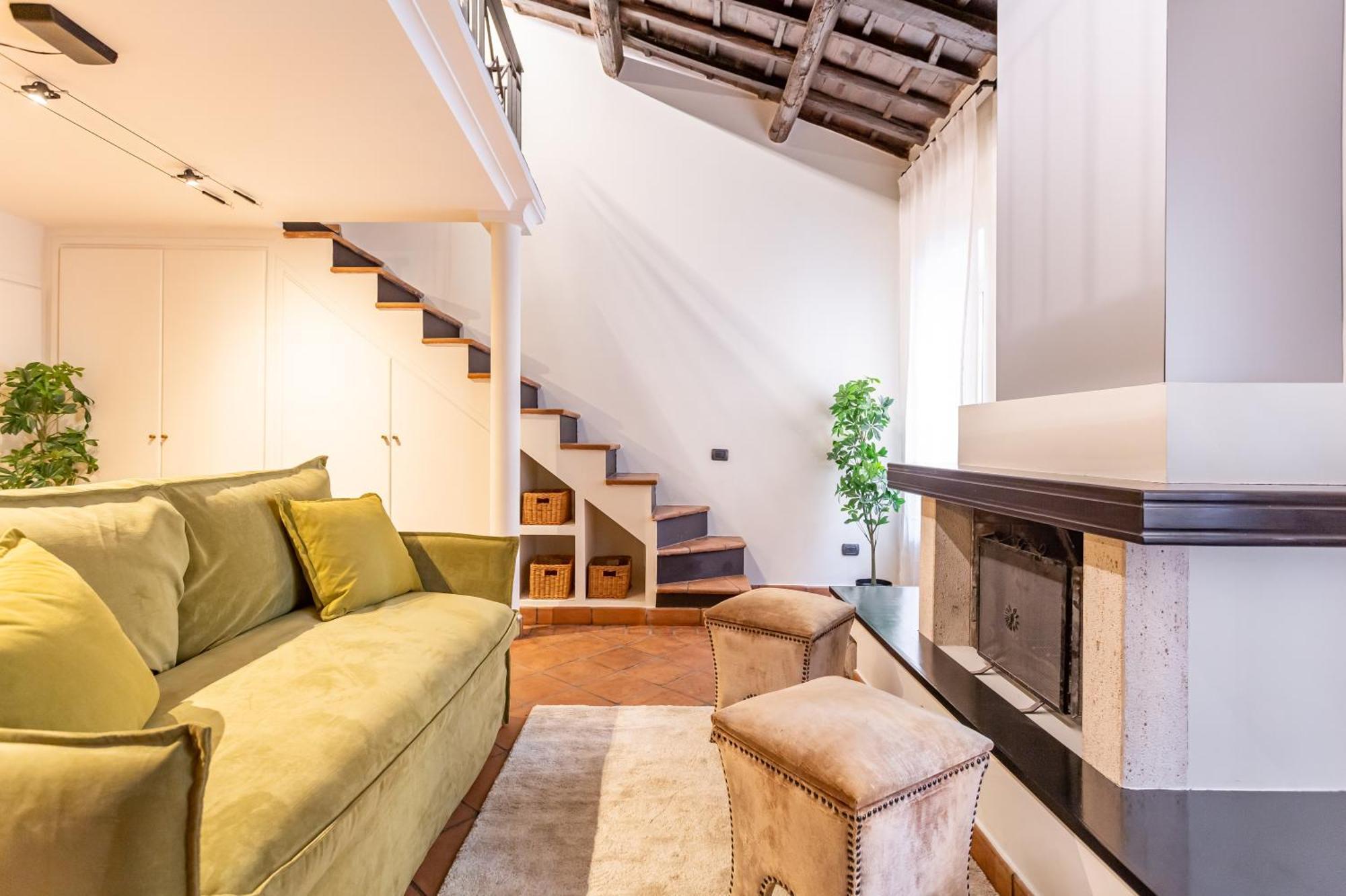 Art House Trastevere Luxury Apartment Rome