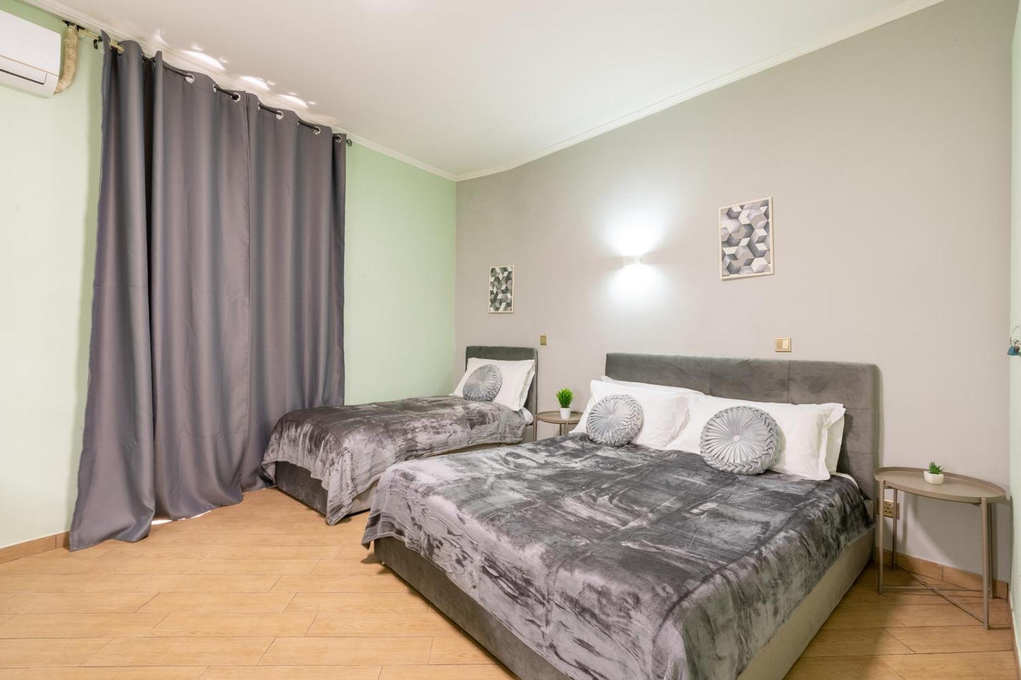 Bed & Breakfast Leoni Di Giada - Close To Station Rome