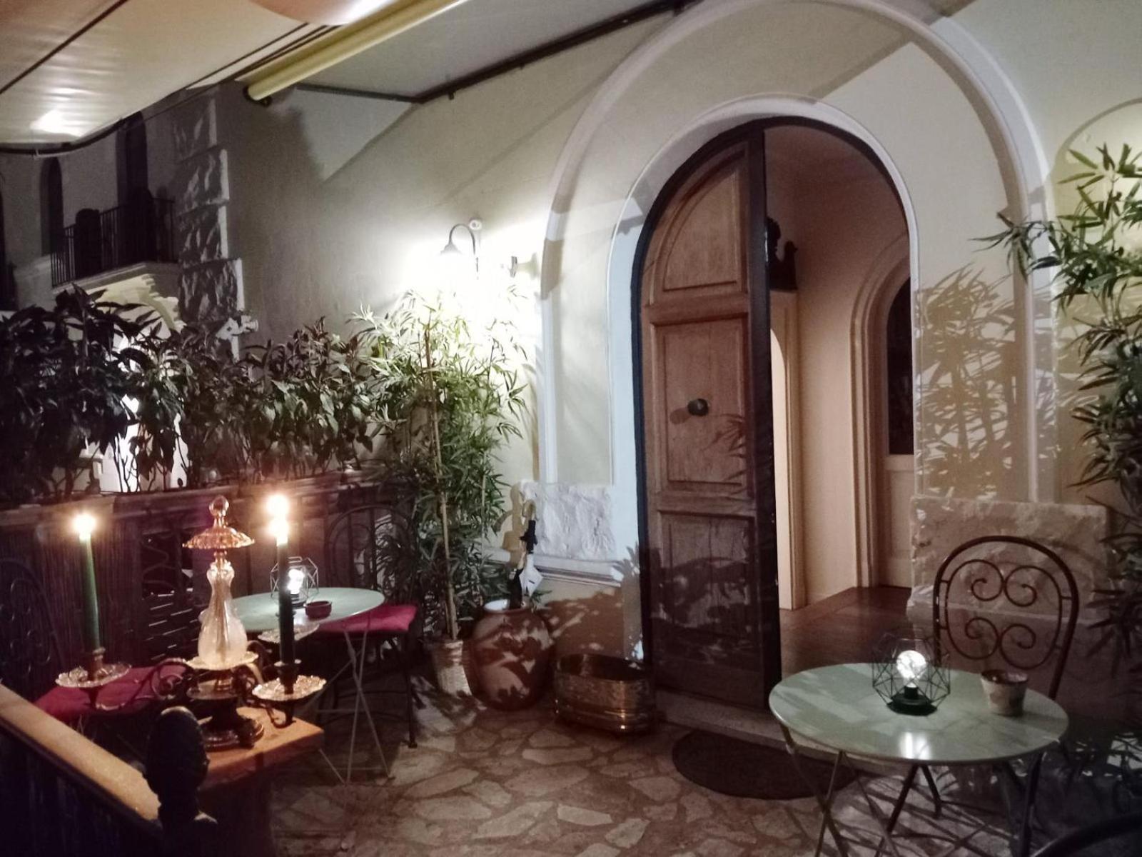 Secret Garden Borghese Apartment Rome
