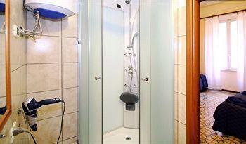 Guest house Furio Camillo 3*