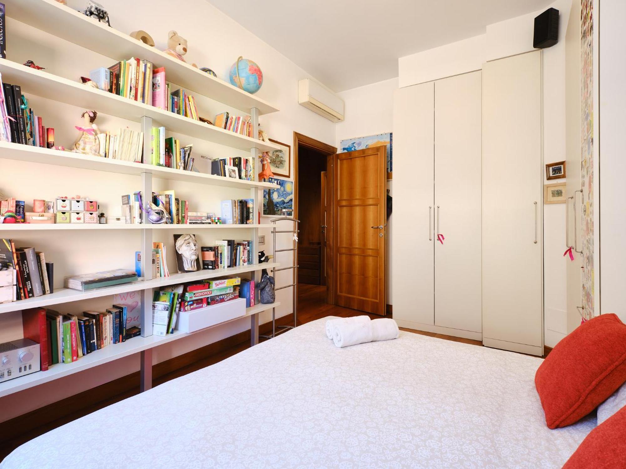 Marisol's House, Colosseo Apartment