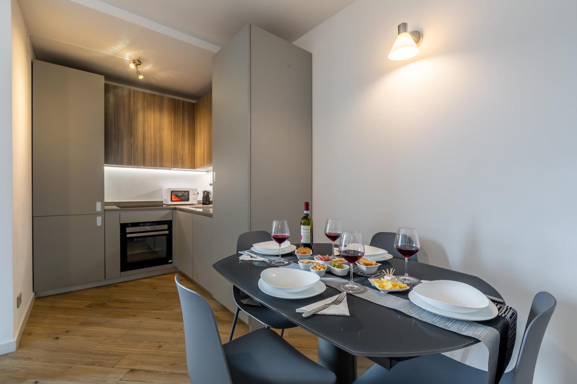 Aurealiving - Trastevere With Rooftop & Gym, Your Place In Apartment Rome
