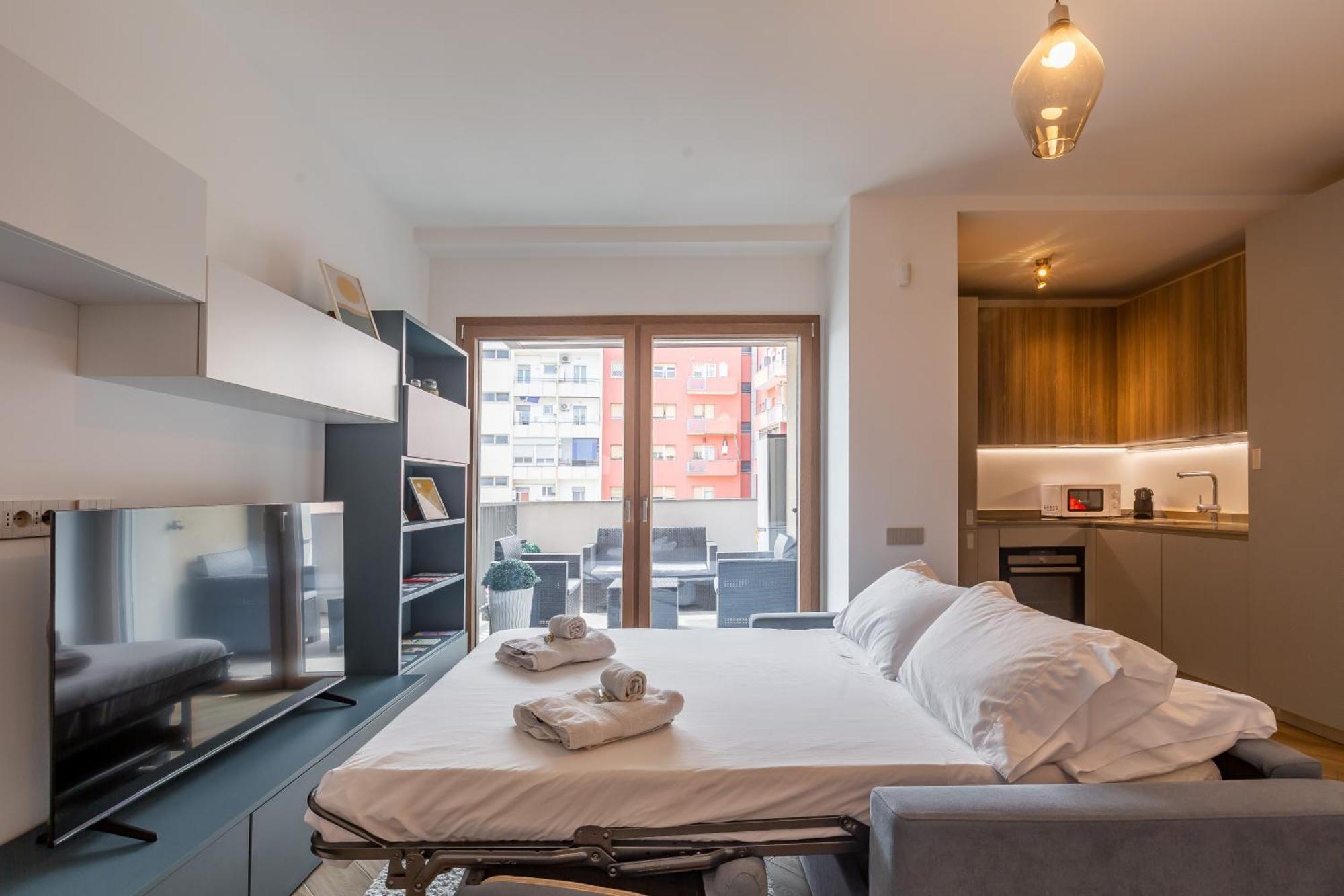 Aurealiving - Trastevere With Rooftop & Gym, Your Place In * Rome